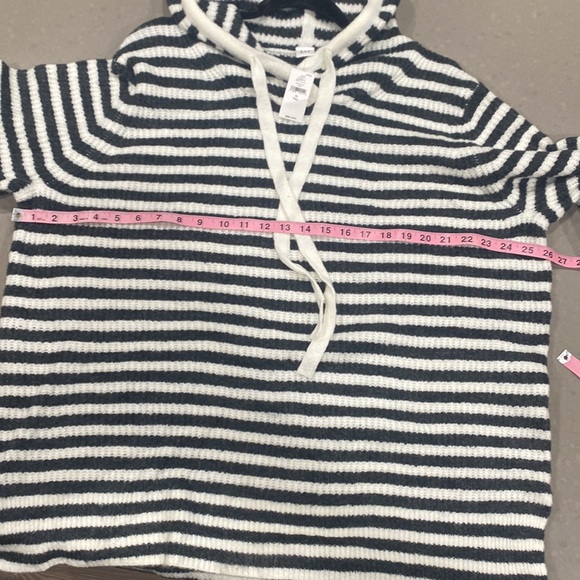 NWT gap grey white striped hooded sweater XL tall - Picture 8 of 11